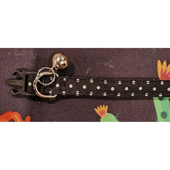 NEW Adjustable Black Polka Dot Cat Collar With Bow Tie & Bell For Cats Or Kitten - Picture 4 of 7